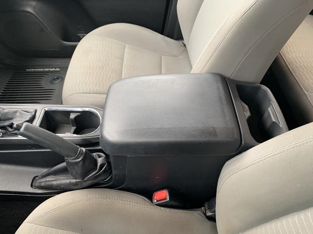 2019 Toyota Tacoma SR CREW CAB 4X4 *SUPER SHARP*
